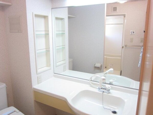 ファミール多摩平の物件内観写真